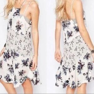 Floral Sleeveless Dress - White and Blue